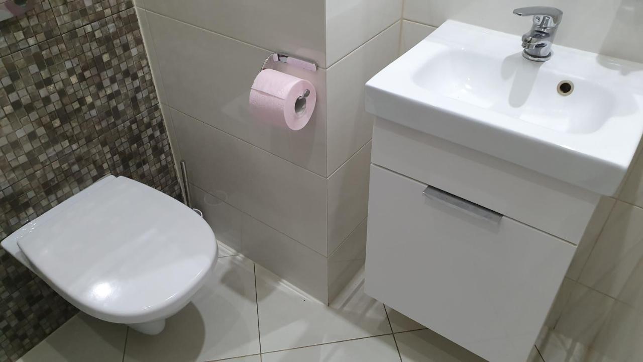 Dom Na Pieknej Ustron Villa Luaran gambar